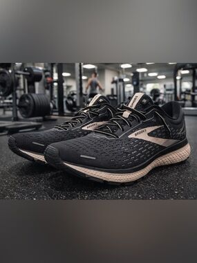 Brooks Ghost 13 Black Running Shoes Men’s 10 D Athletic Trainer EUC